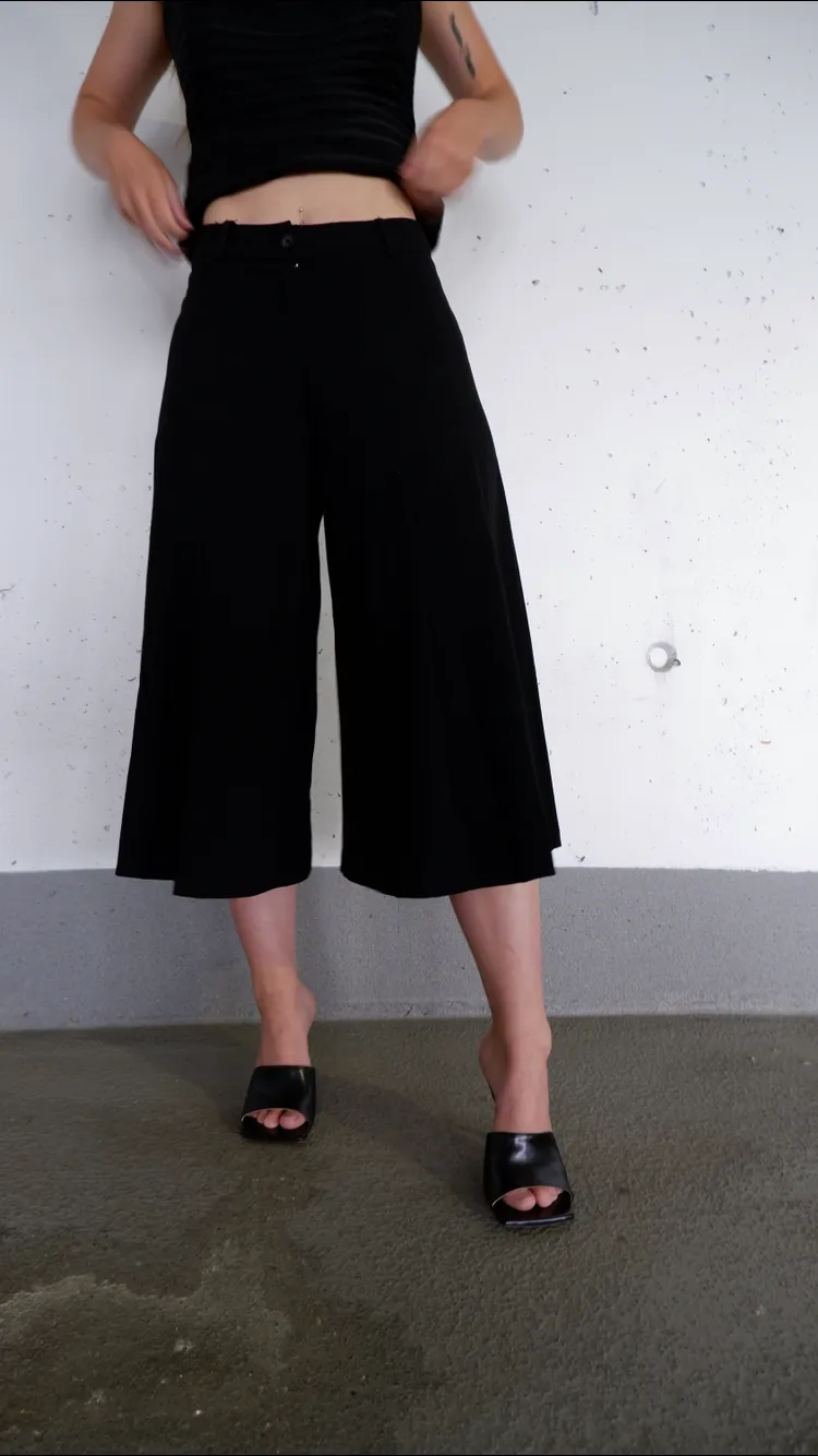 90s Black Low-Rise Culottes - XS