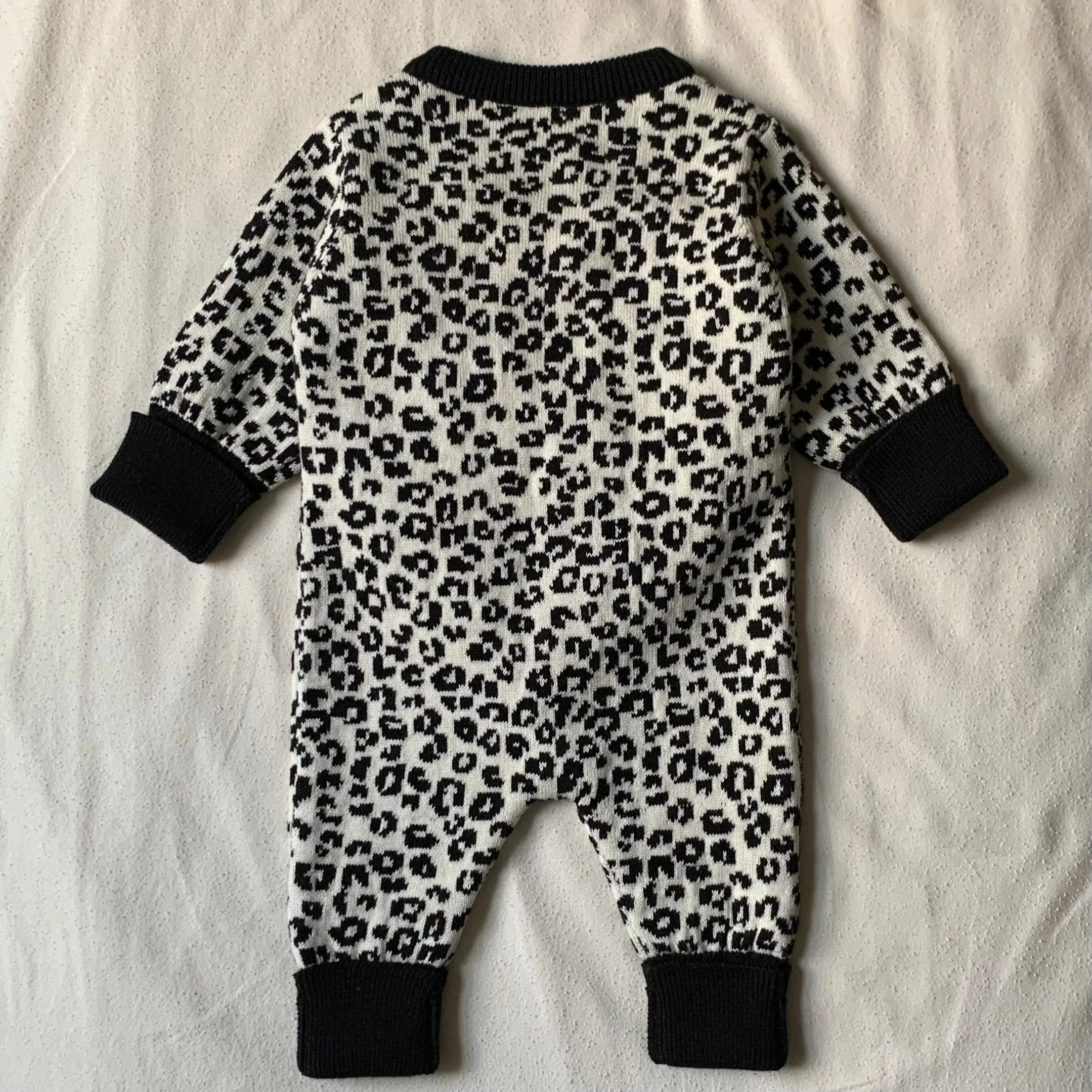 Fable & Bear - Fine knit romper, Leo leopard