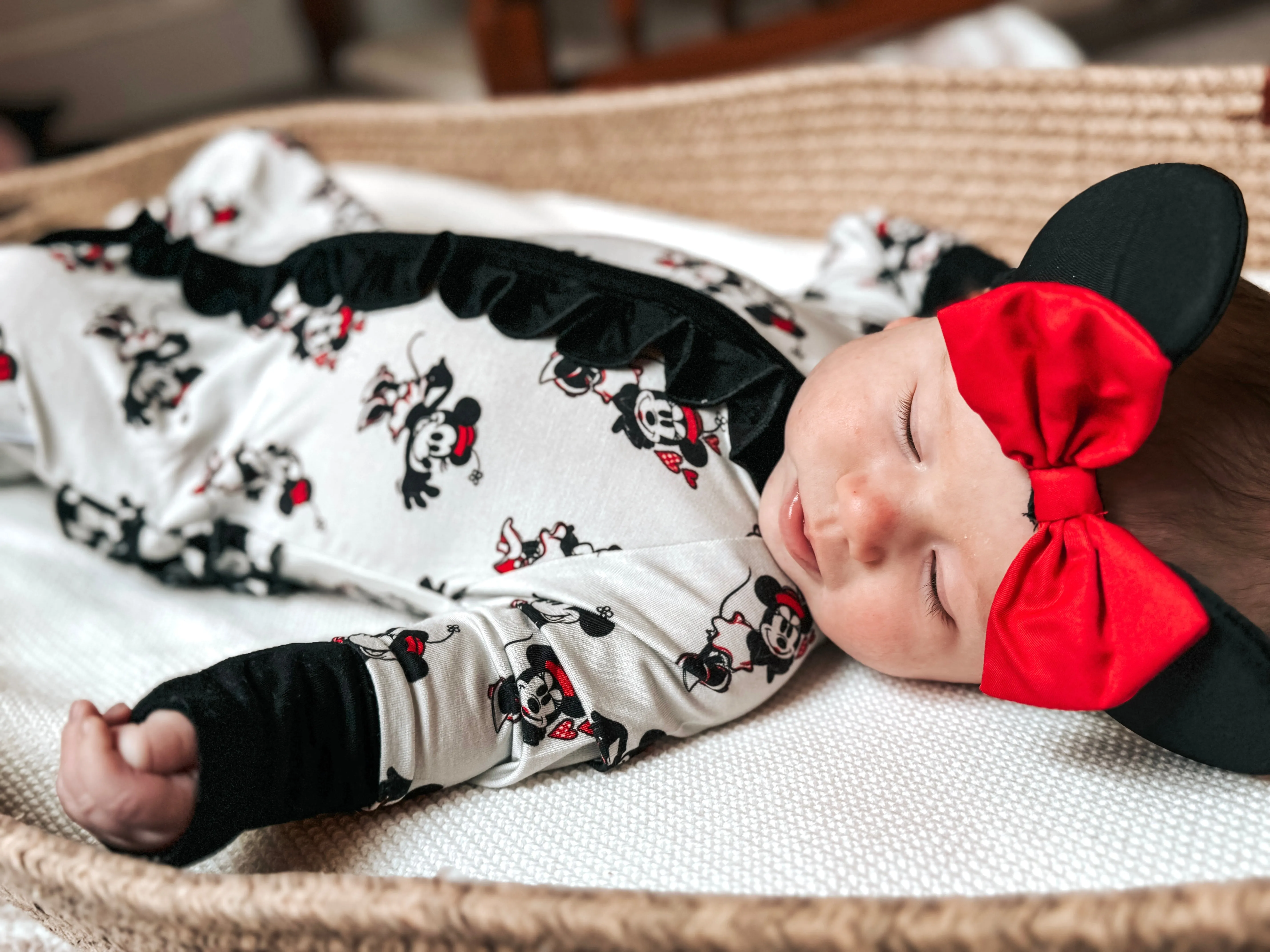 Magic Minnie Ruffle Footie Snoozer