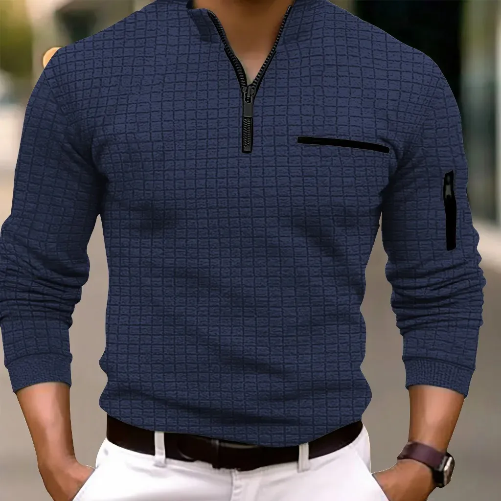 Men's sweater with quarter zip and sleeve pocket, structured knitted jumper