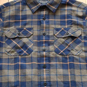 Pendleton Men's Burnside Shirt in Navy Khaki Plaid