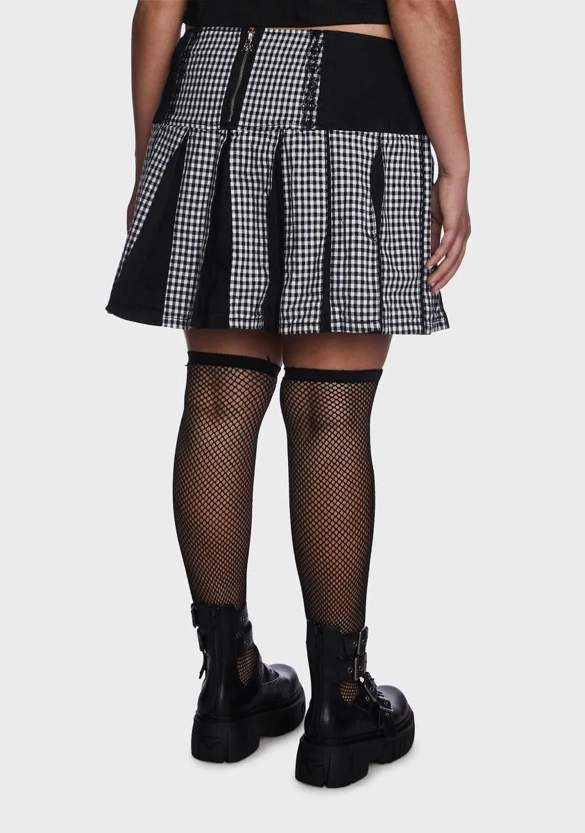 Plus Black And White Pleated Garter Skirt