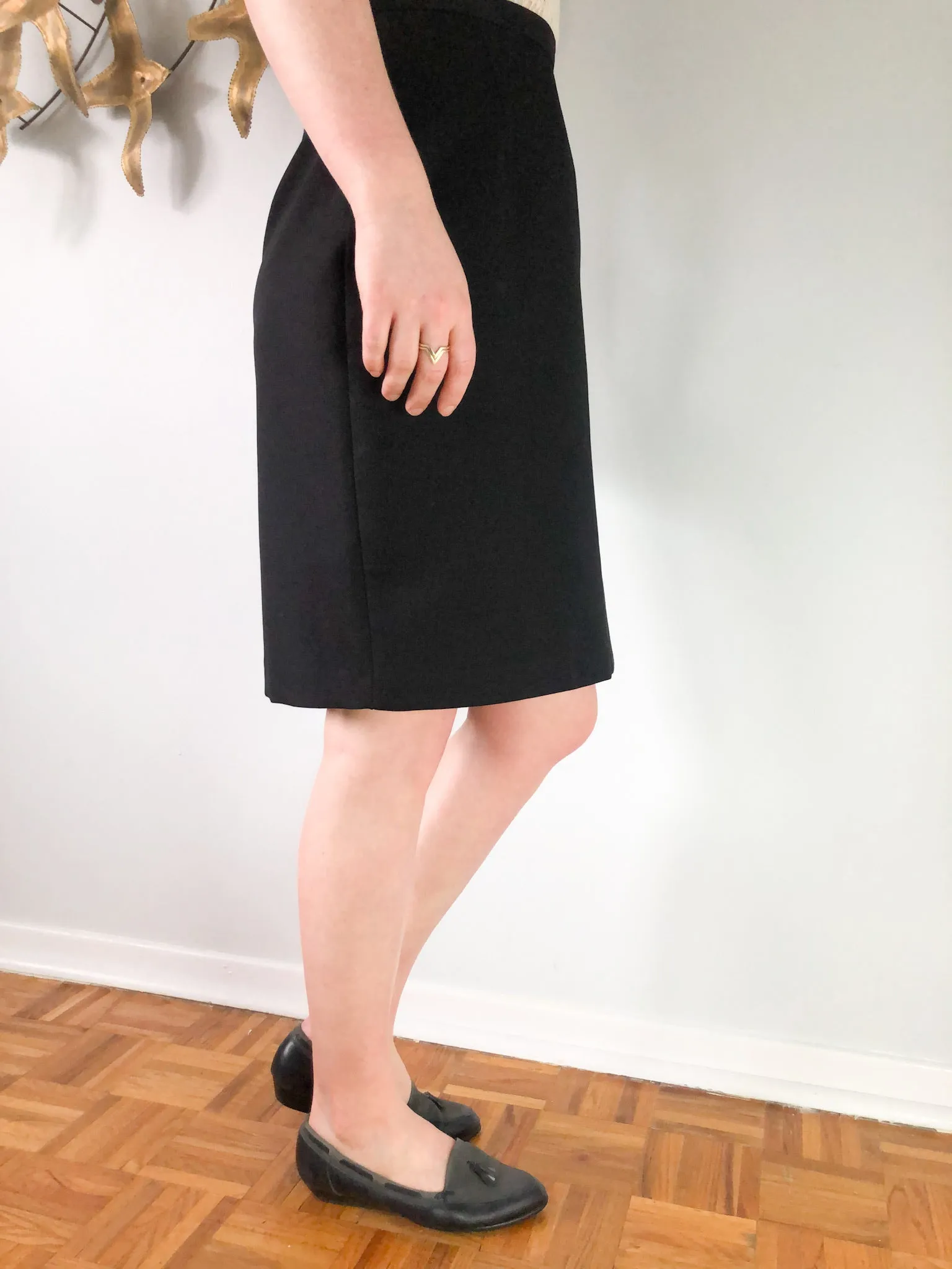 Vintage Classique Collections Black High Waist Pencil Skirt - Small