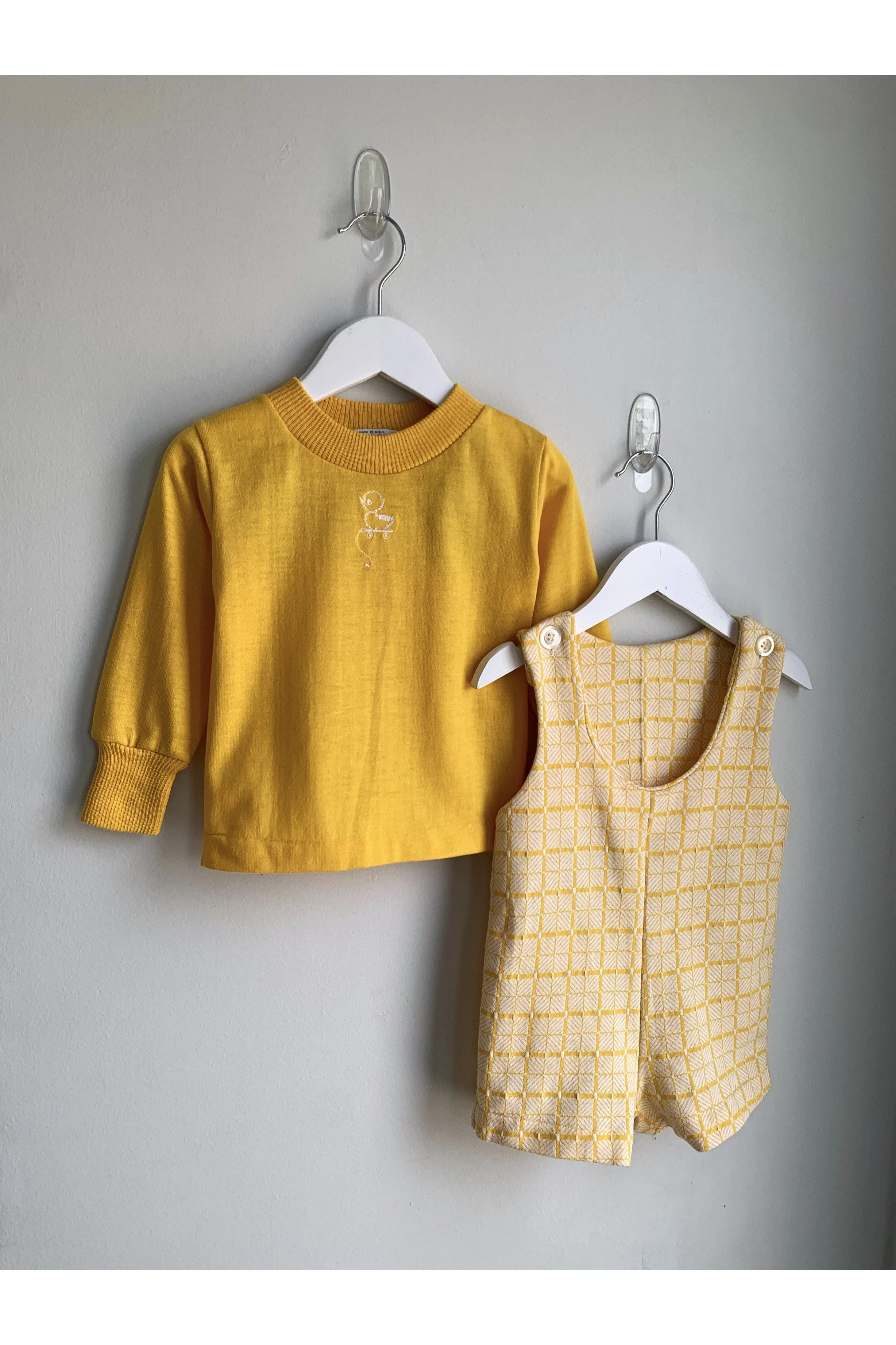 Vintage Health-tex 2 piece Check Print Romper & Tee Set - Size 24 Mos.